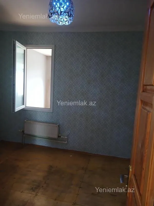 Satılır 3 otaqlı köhnə tikili 55 m²