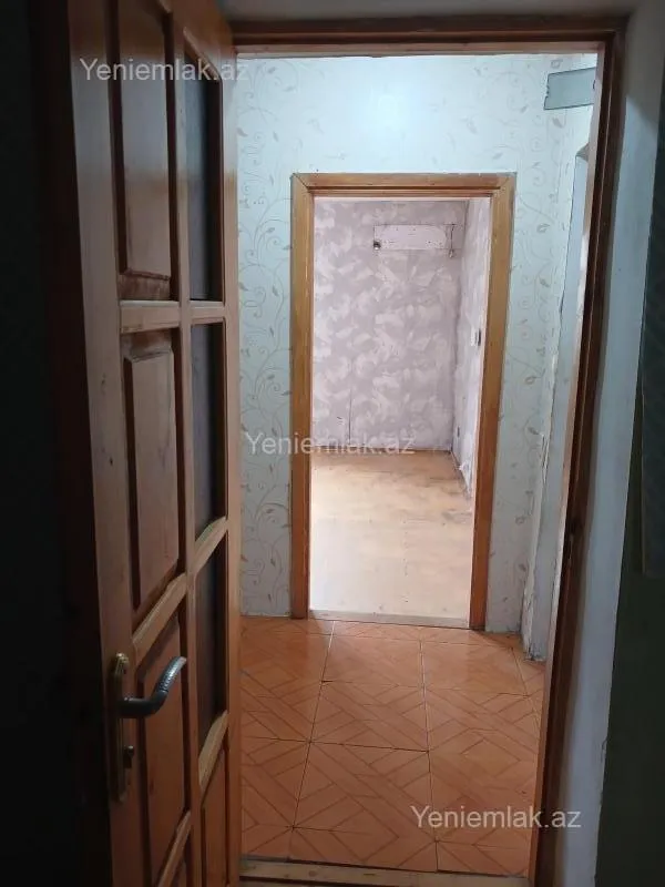 Satılır 3 otaqlı köhnə tikili 55 m²