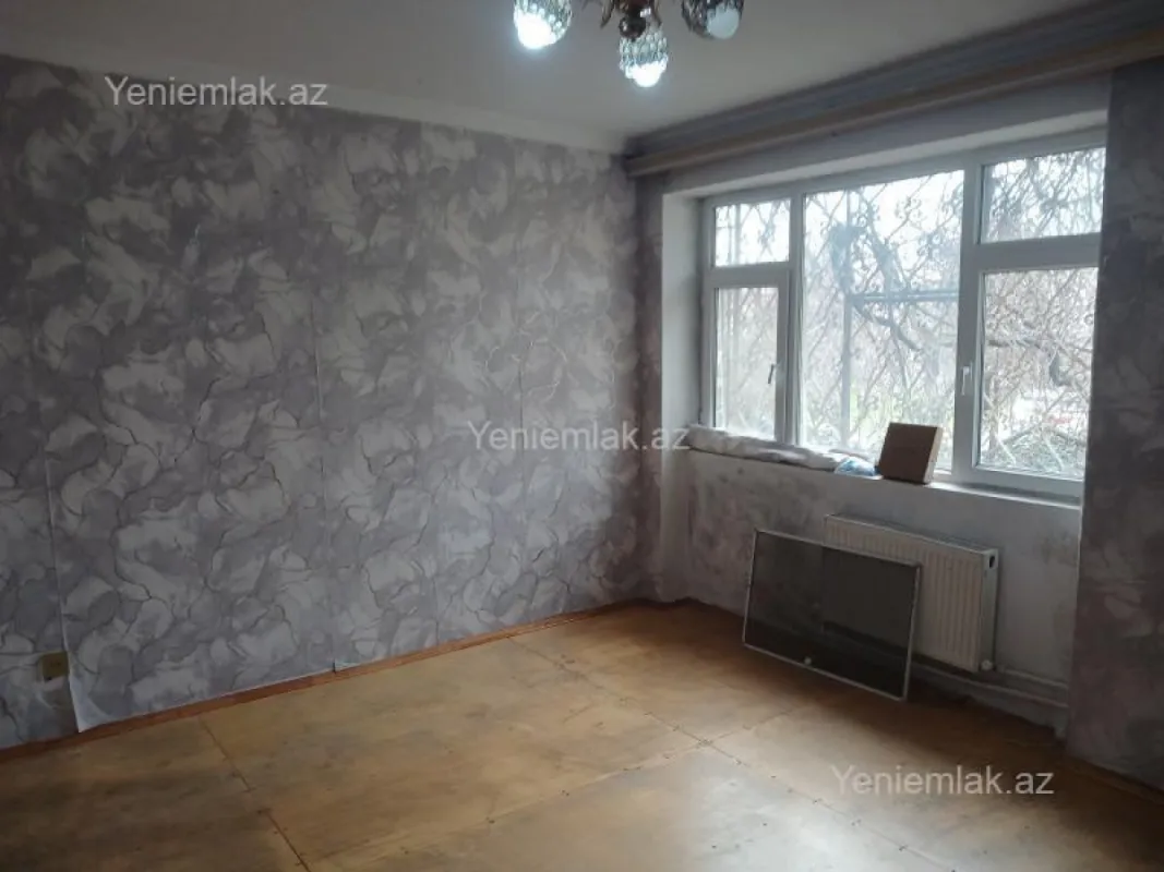 Satılır 3 otaqlı köhnə tikili 55 m²