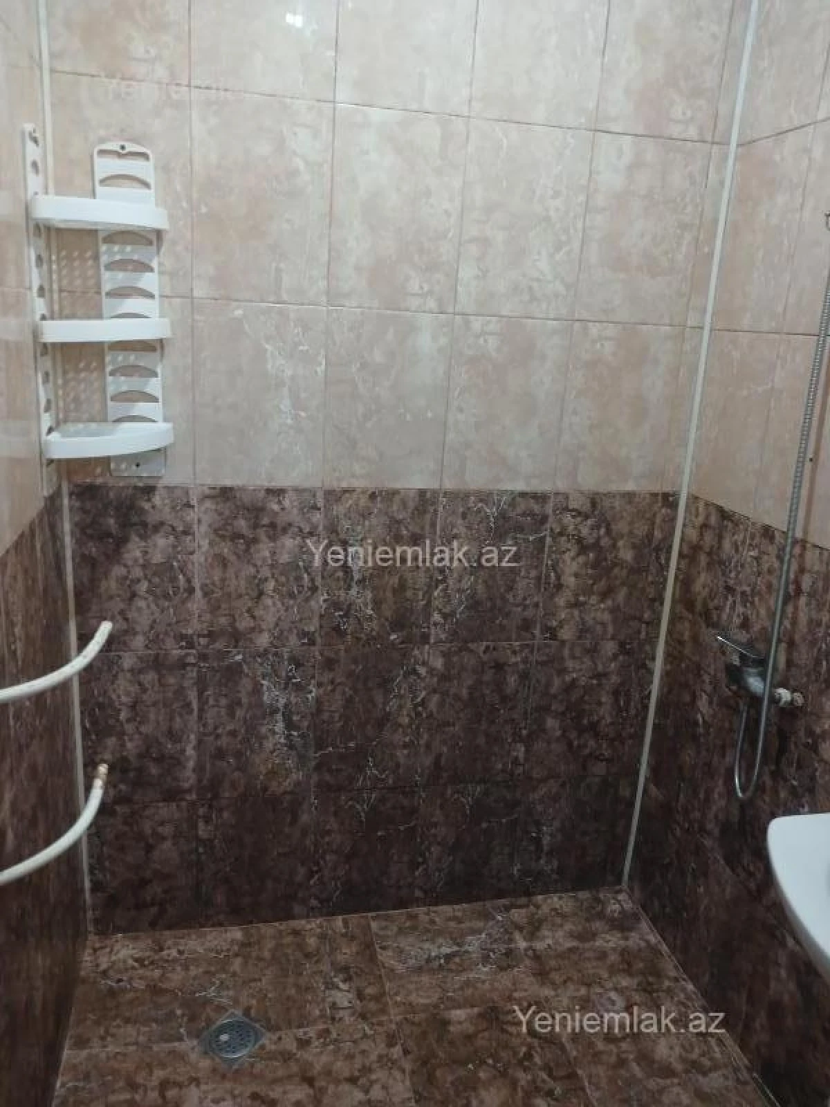 Satılır 3 otaqlı köhnə tikili 55 m²
