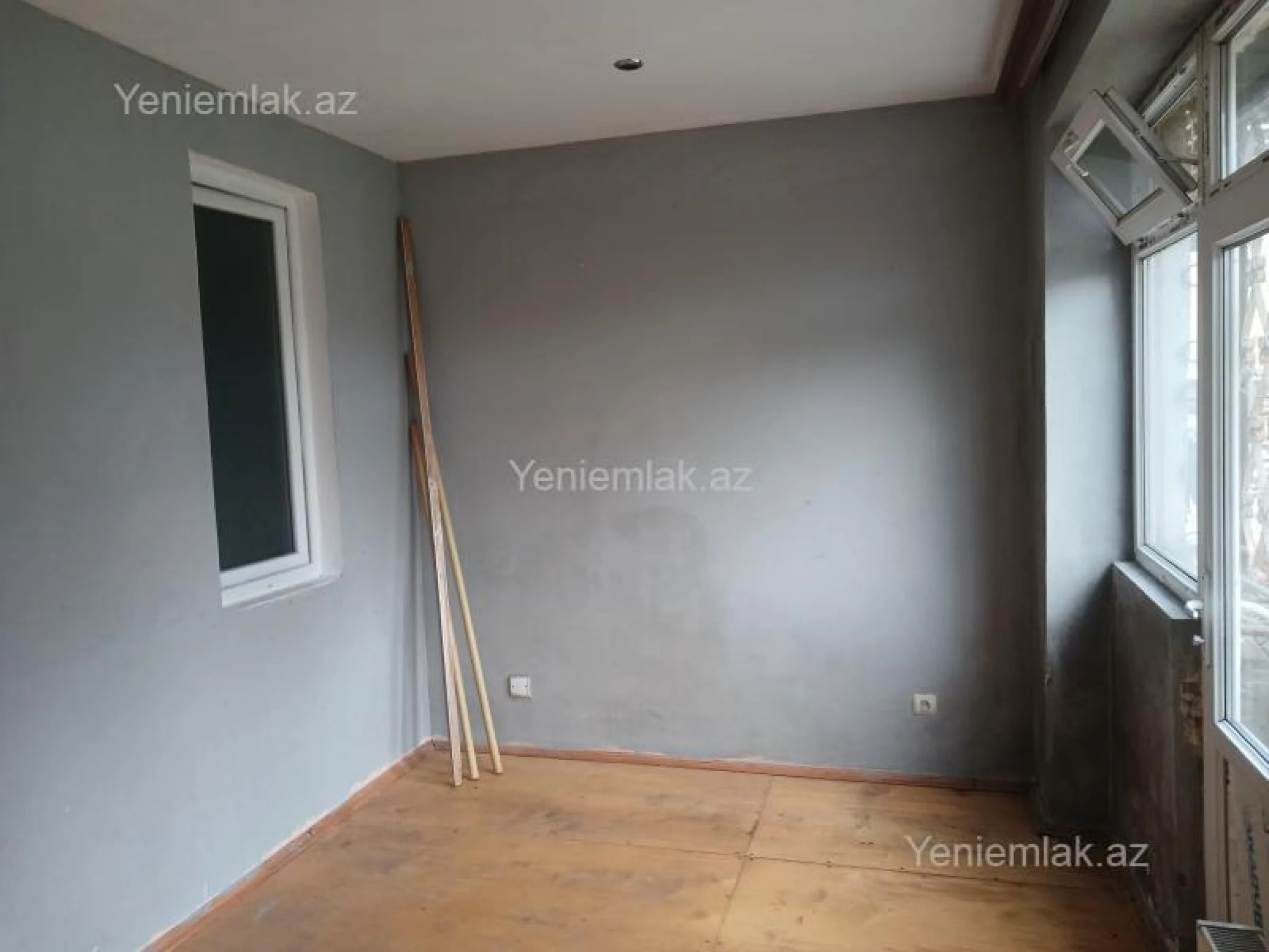 Satılır 3 otaqlı köhnə tikili 55 m²