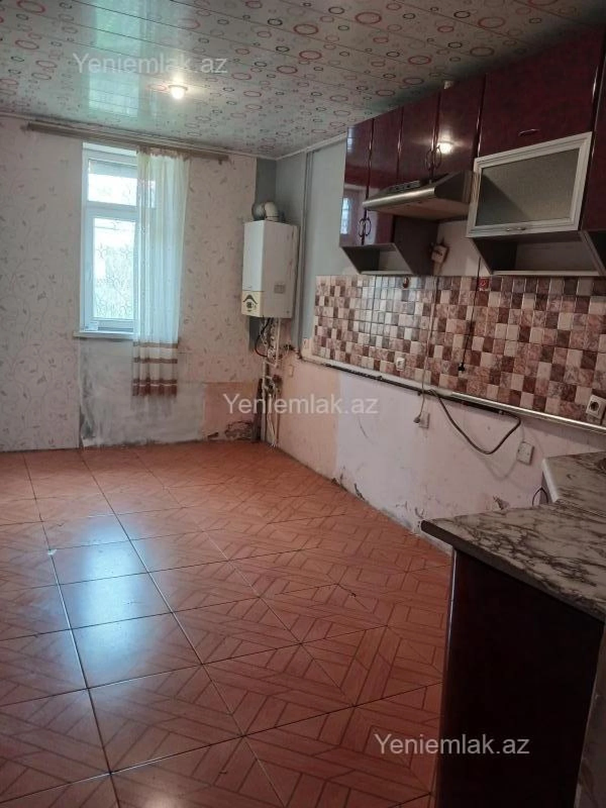 Satılır 3 otaqlı köhnə tikili 55 m²