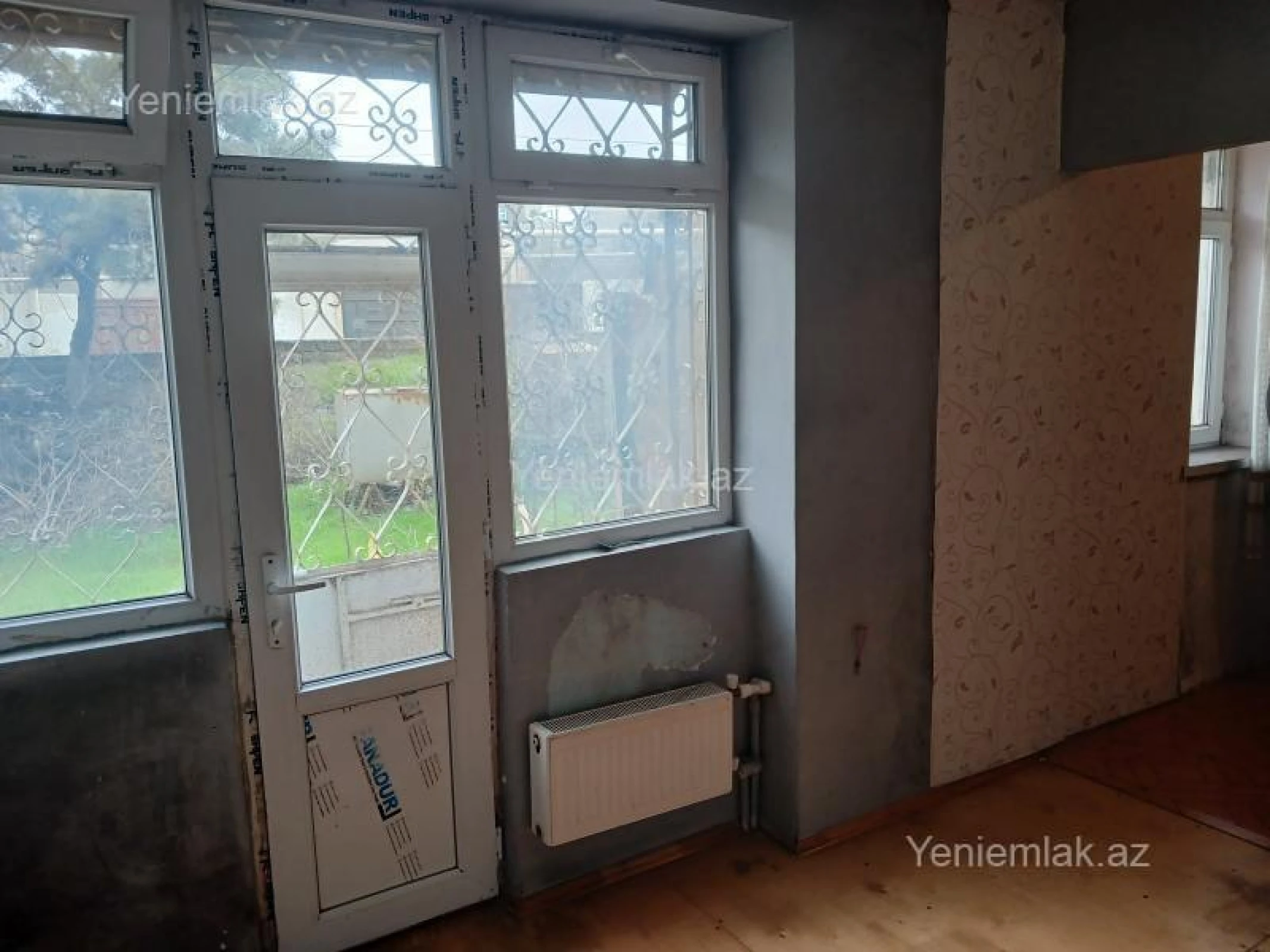 Satılır 3 otaqlı köhnə tikili 55 m²
