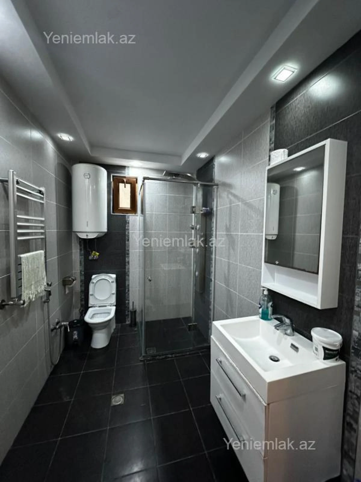 Satılır 6 otaqlı həyət evi 150 m²