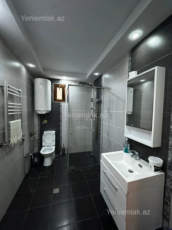Satılır 6 otaqlı həyət evi 150 m²