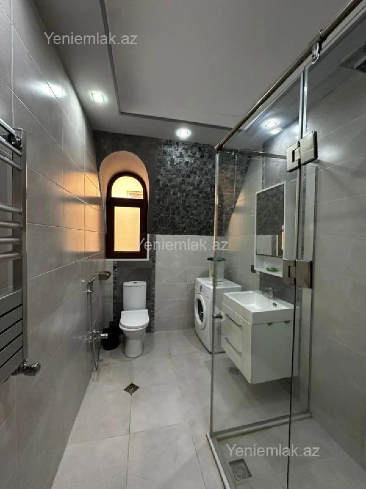 Satılır 6 otaqlı həyət evi 150 m²