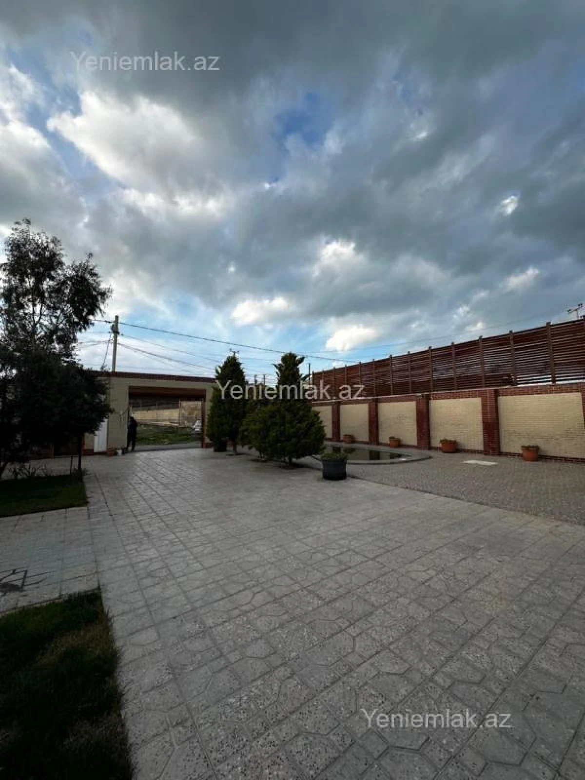 Satılır 6 otaqlı həyət evi 150 m²