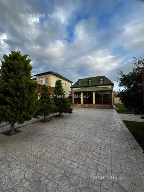 Satılır 6 otaqlı həyət evi 150 m²