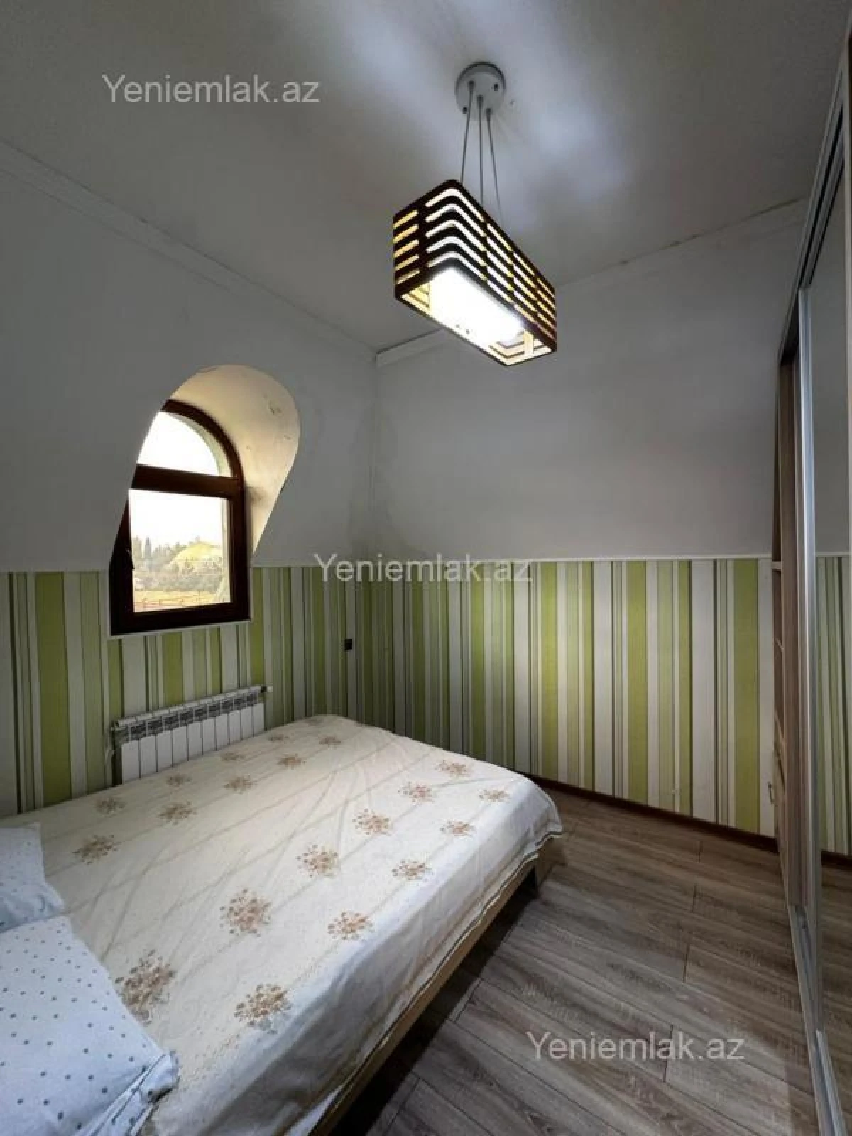 Satılır 6 otaqlı həyət evi 150 m²