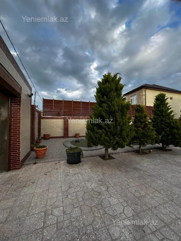 Satılır 6 otaqlı həyət evi 150 m²