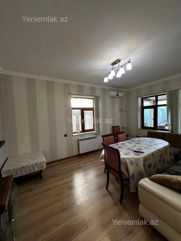 Satılır 6 otaqlı həyət evi 150 m²