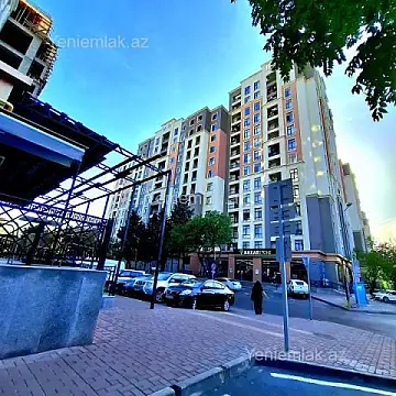 Satılır 3 otaqlı yeni tikili 122.2 m²