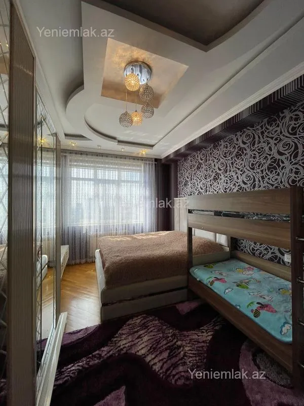 Satılır 2 otaqlı yeni tikili 88 m²