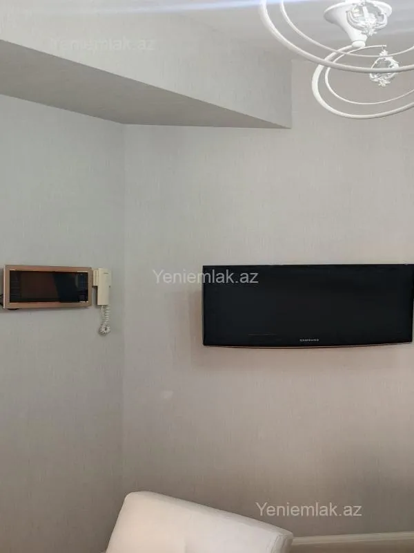 Satılır 3 otaqlı yeni tikili 155 m²