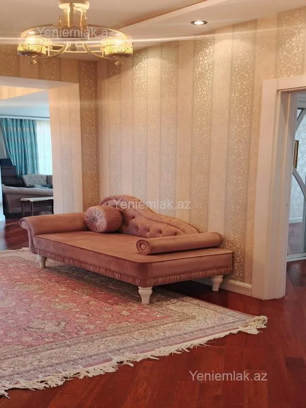 Satılır 3 otaqlı yeni tikili 155 m²