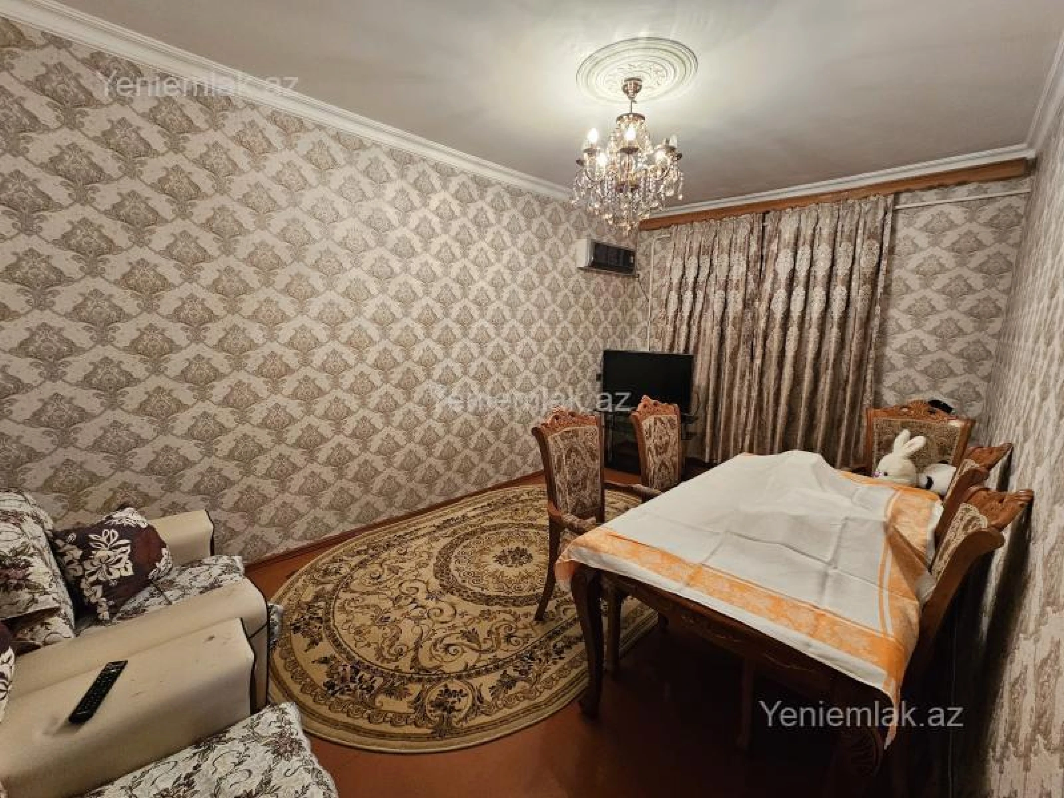 Satılır 2 otaqlı köhnə tikili 55 m²