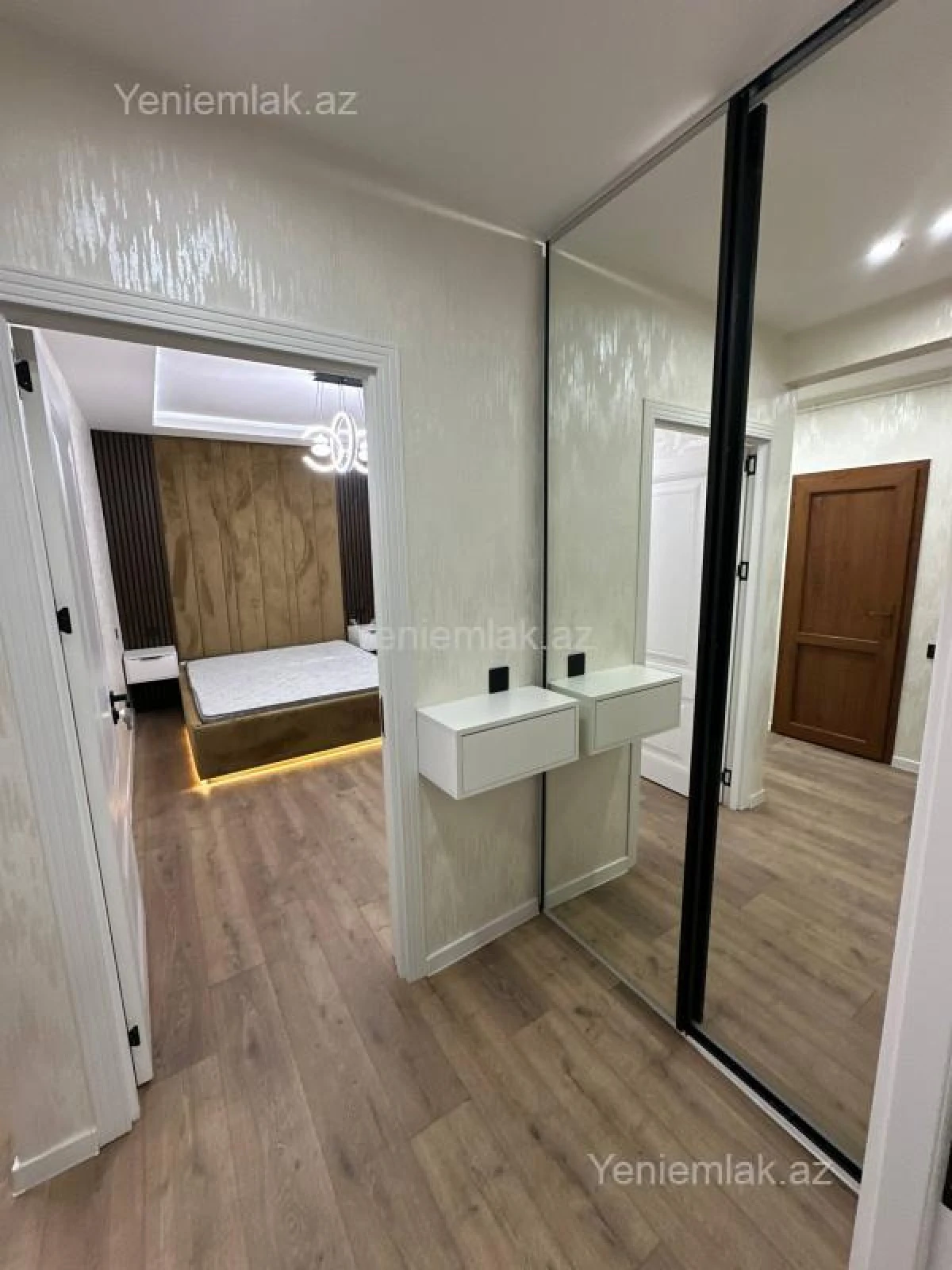 Satılır 2 otaqlı köhnə tikili 60 m²
