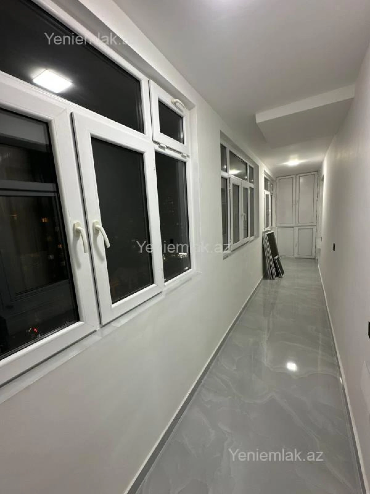 Satılır 2 otaqlı köhnə tikili 60 m²