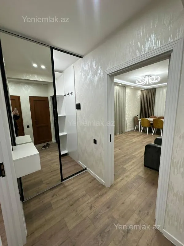 Satılır 2 otaqlı köhnə tikili 60 m²