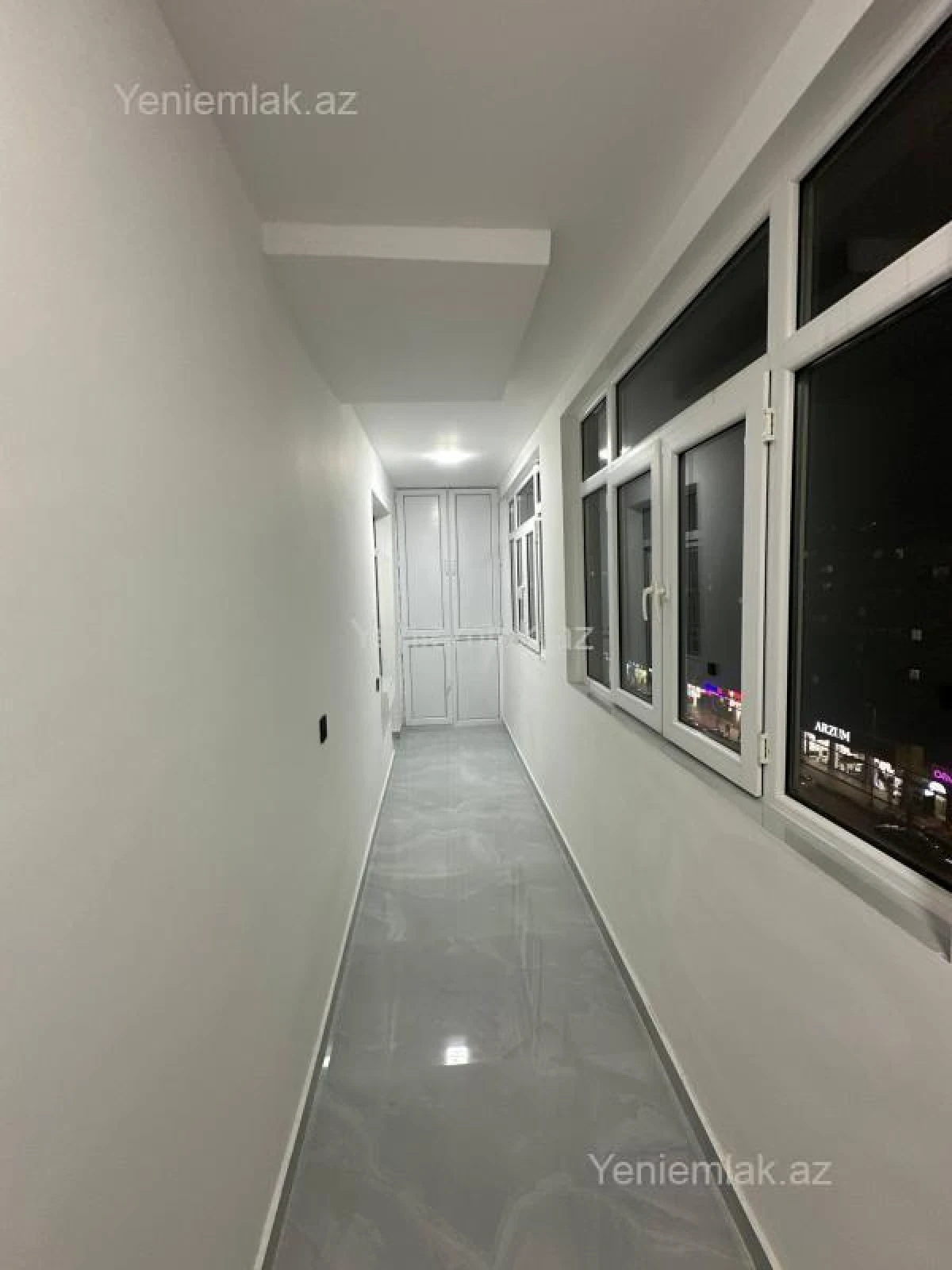 Satılır 2 otaqlı köhnə tikili 60 m²