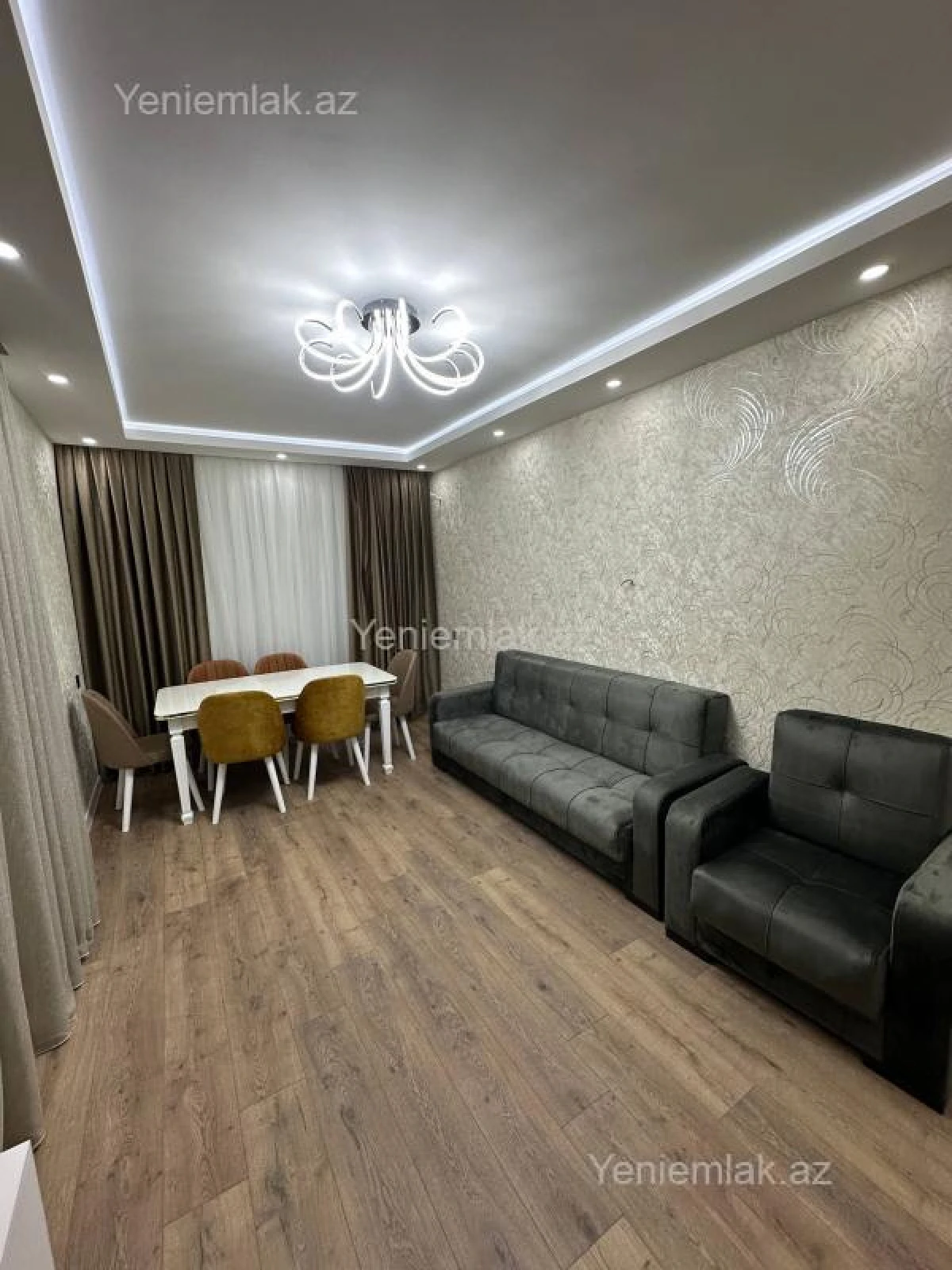 Satılır 2 otaqlı köhnə tikili 60 m²