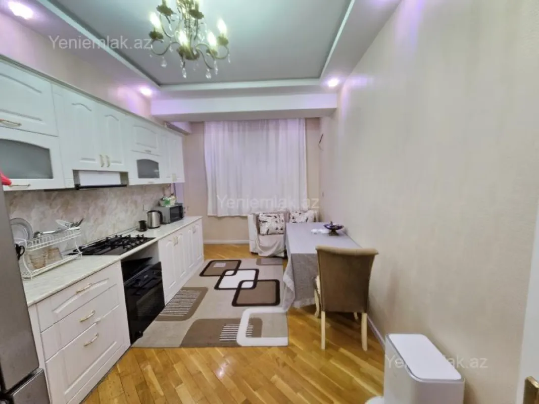 Satılır 2 otaqlı yeni tikili 90 m²
