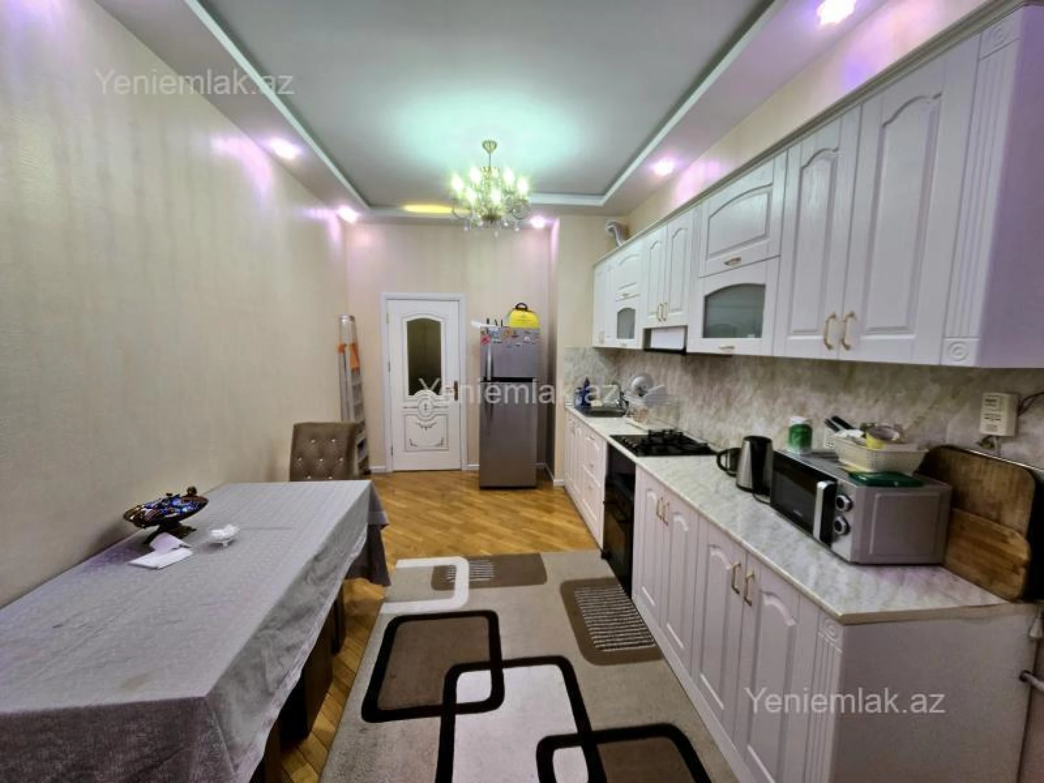 Satılır 2 otaqlı yeni tikili 90 m²