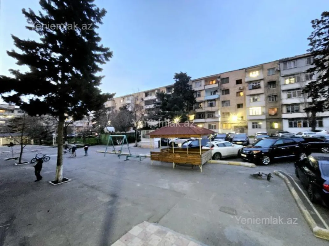 Satılır 2 otaqlı yeni tikili 90 m²