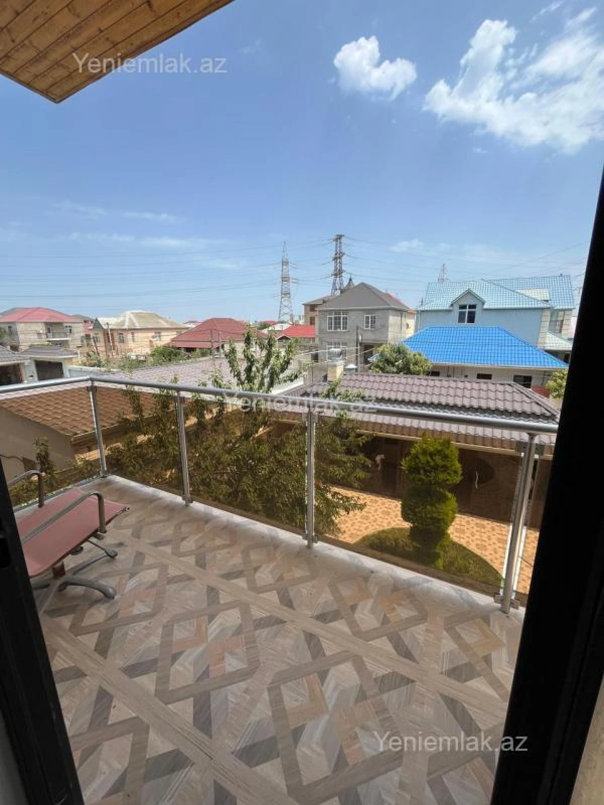 Satılır 6 otaqlı həyət evi 200 m²