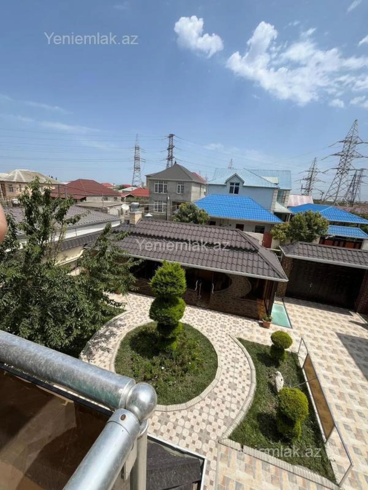 Satılır 6 otaqlı həyət evi 200 m²