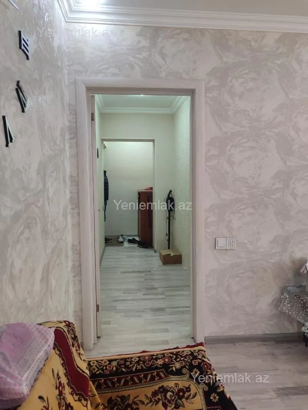 Satılır 2 otaqlı köhnə tikili 52 m²