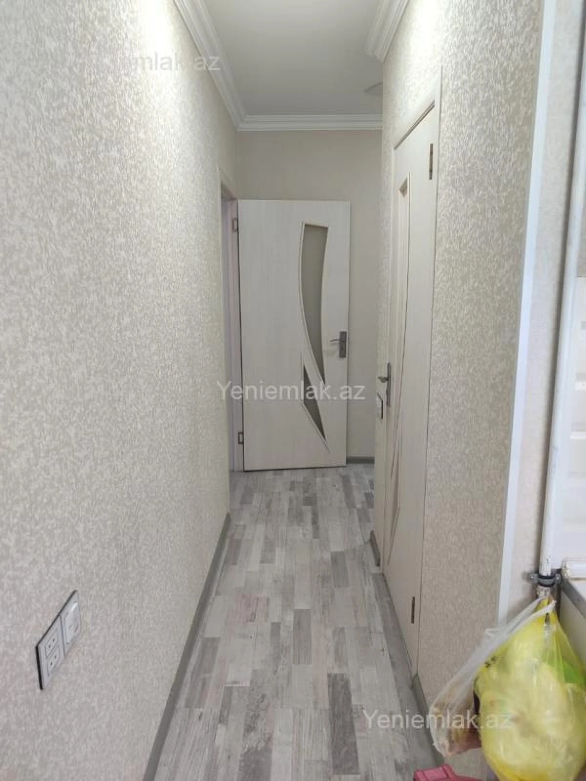 Satılır 2 otaqlı köhnə tikili 52 m²