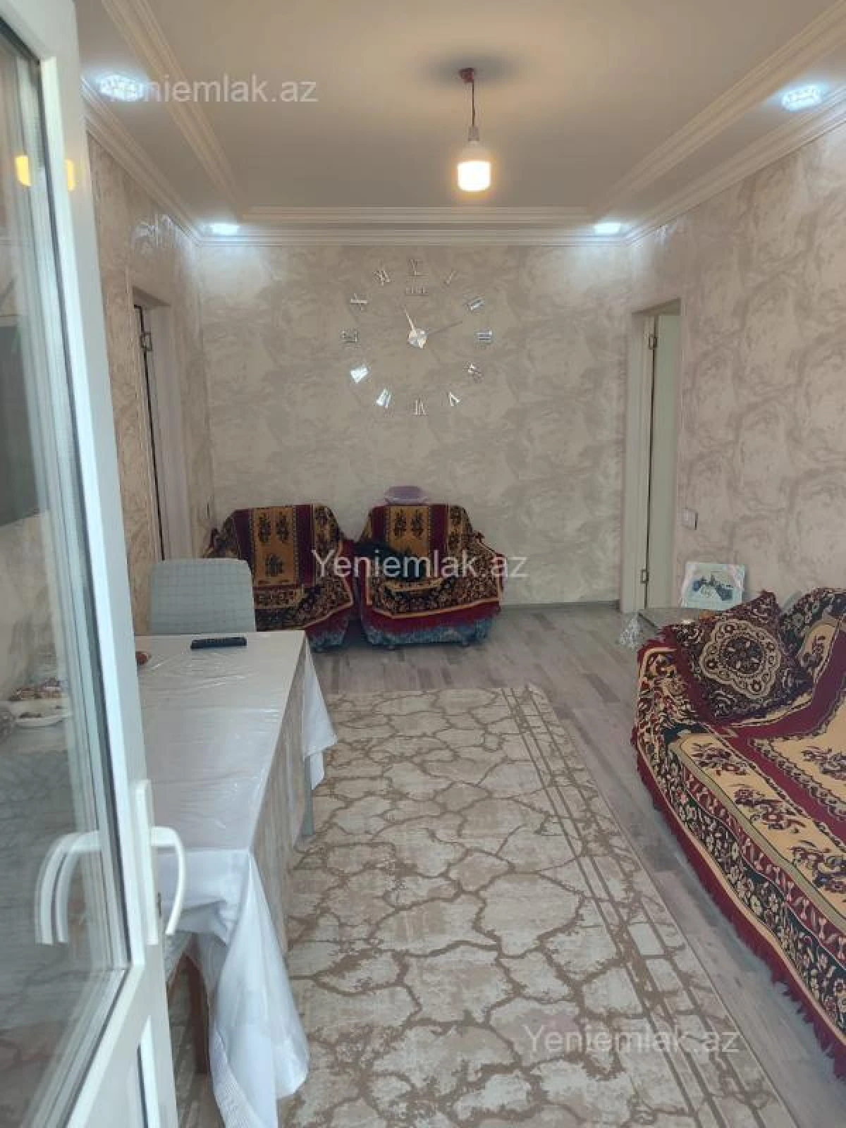 Satılır 2 otaqlı köhnə tikili 52 m²