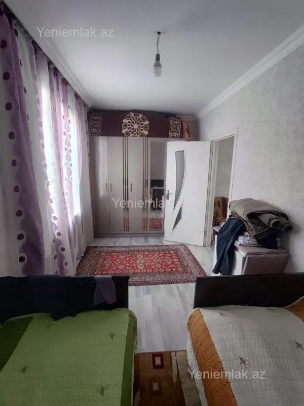 Satılır 2 otaqlı köhnə tikili 52 m²