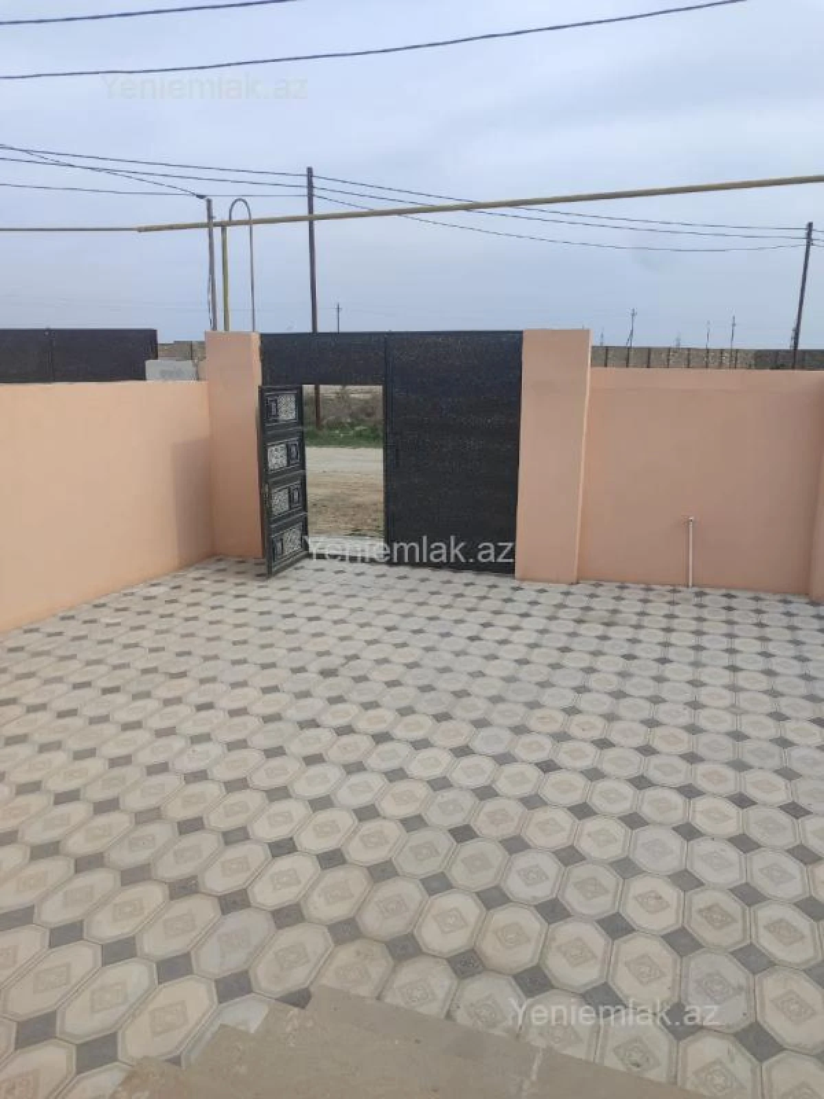 Satılır 4 otaqlı həyət evi 100 m²