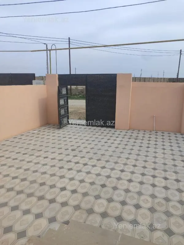 Satılır 4 otaqlı həyət evi 100 m²