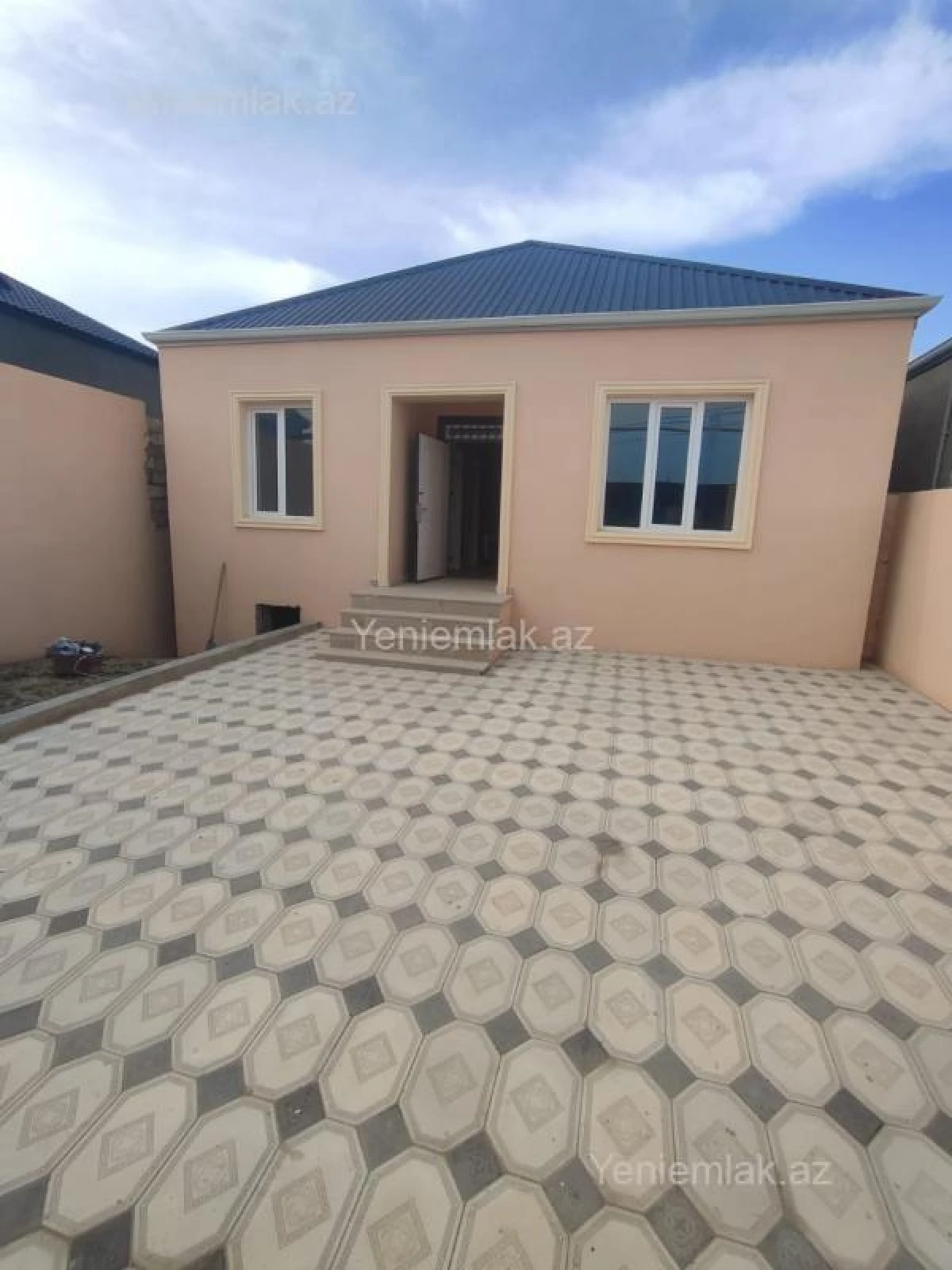 Satılır 4 otaqlı həyət evi 100 m²