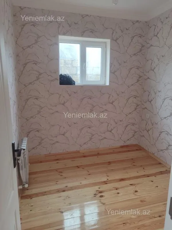 Satılır 4 otaqlı həyət evi 100 m²