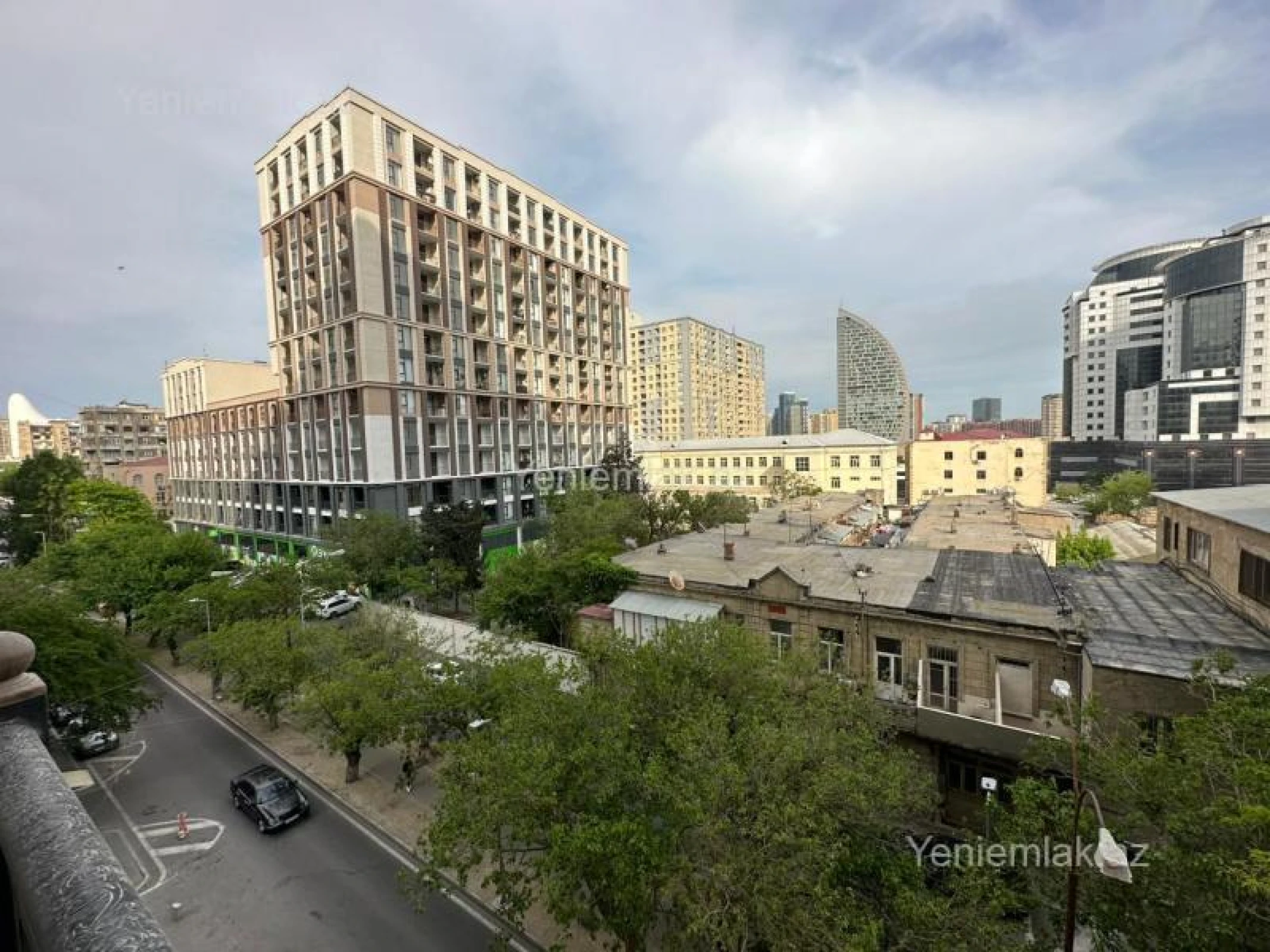 Satılır 3 otaqlı yeni tikili 153 m²