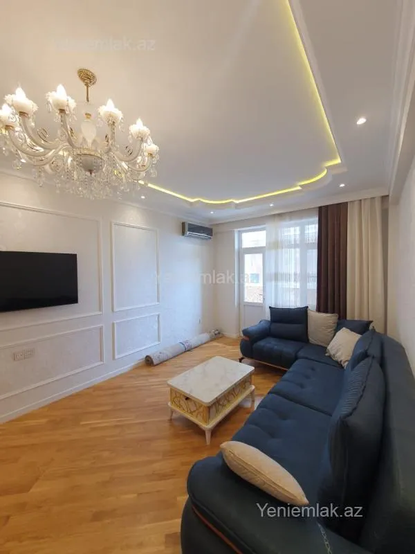 Satılır 4 otaqlı yeni tikili 136 m²