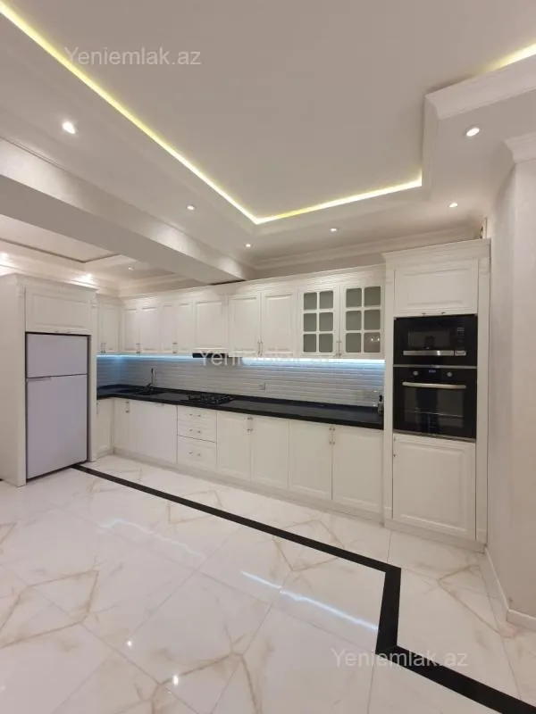 Satılır 4 otaqlı yeni tikili 136 m²
