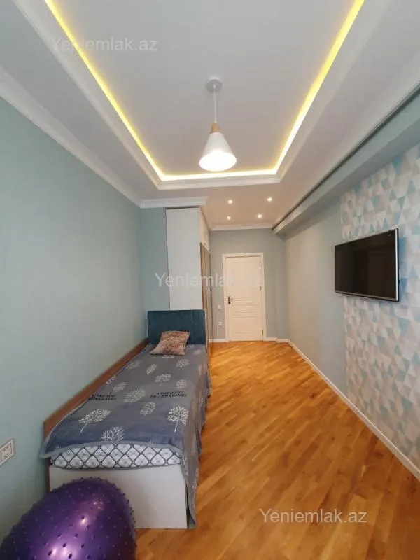 Satılır 4 otaqlı yeni tikili 136 m²