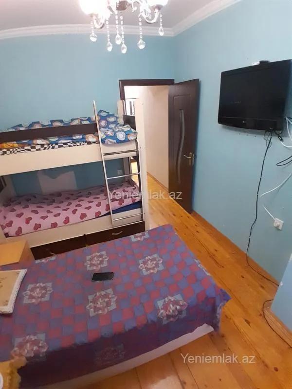 Satılır 3 otaqlı yeni tikili 70 m²