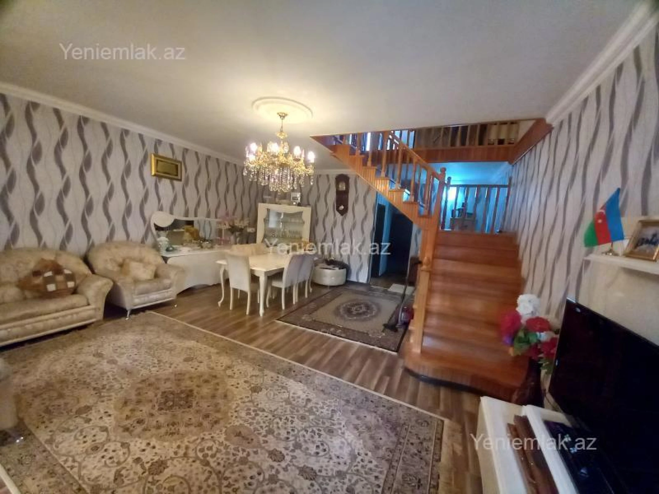 Satılır 5 otaqlı həyət evi 230 m²