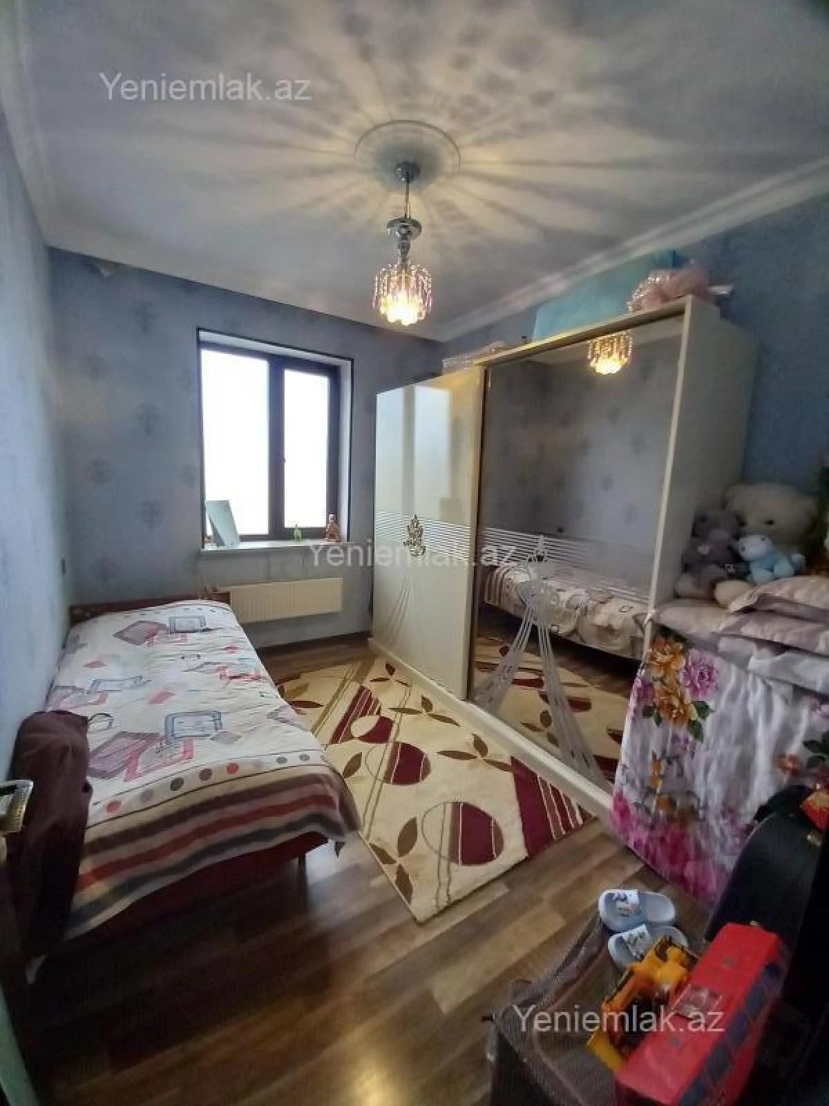 Satılır 5 otaqlı həyət evi 230 m²