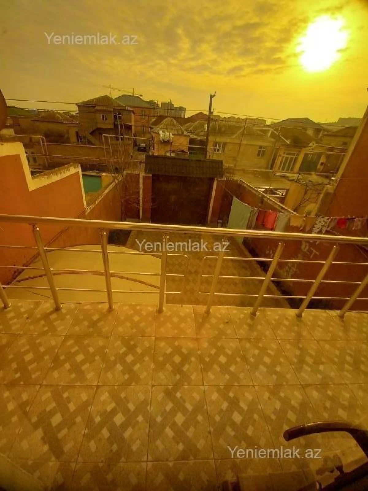 Satılır 5 otaqlı həyət evi 230 m²