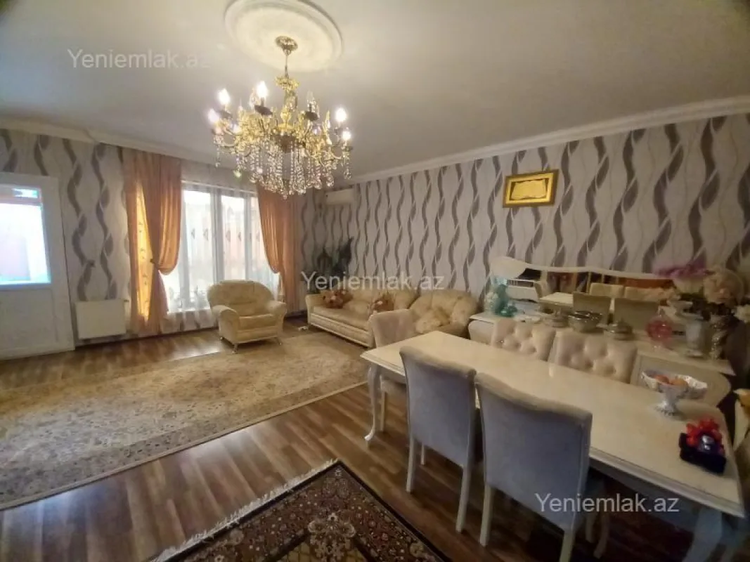 Satılır 5 otaqlı həyət evi 230 m²