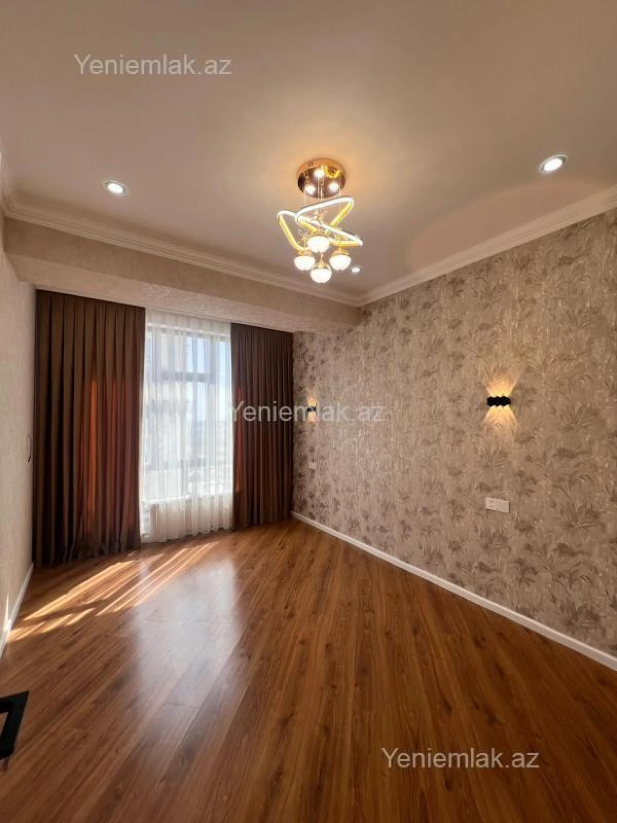 Satılır 3 otaqlı yeni tikili 80 m²