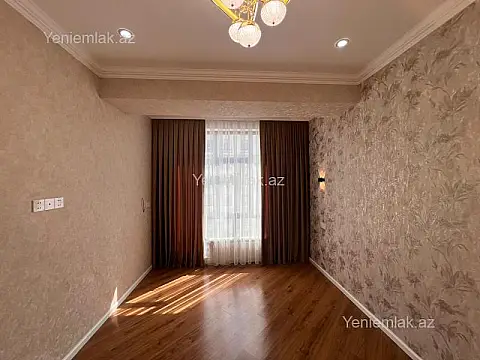 Satılır 3 otaqlı yeni tikili 80 m²