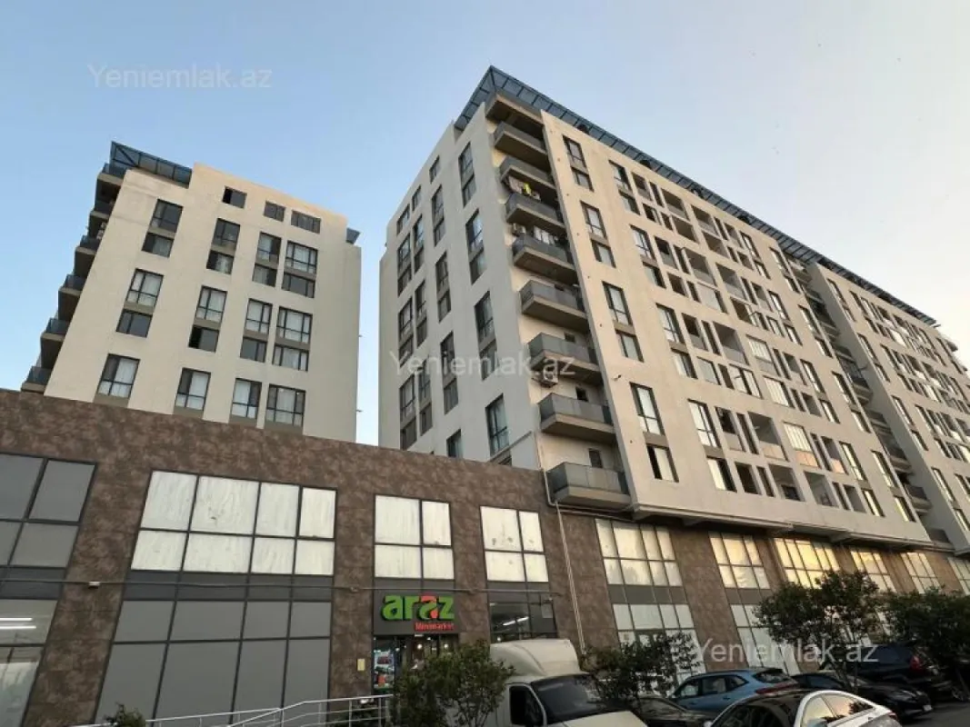 Satılır 3 otaqlı yeni tikili 82 m²